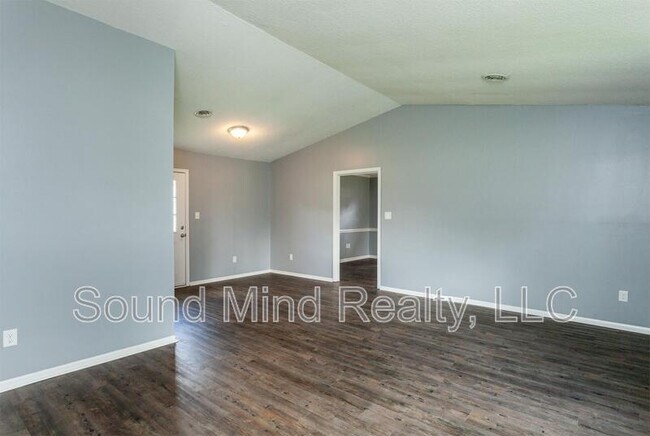 Building Photo - 1309 Sportsman Trail