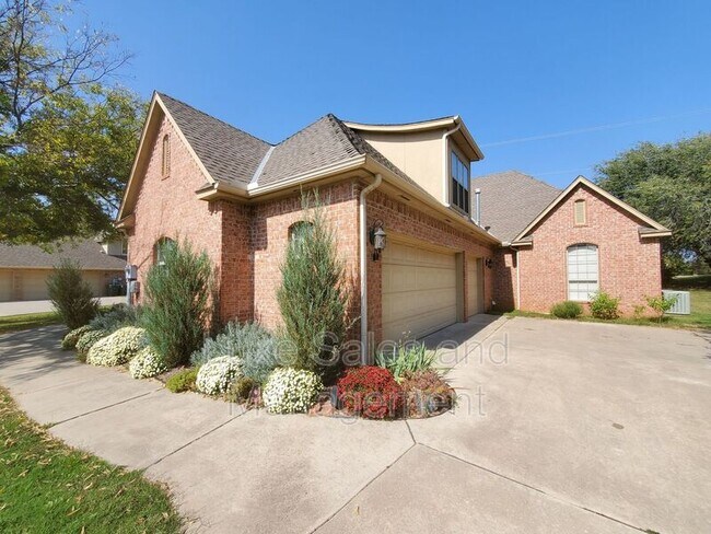 Building Photo - 3341 Heritage Green Cir