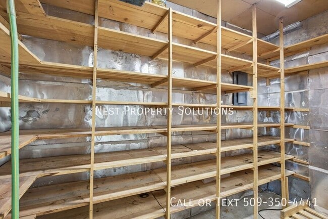 Building Photo - 171 G St SE