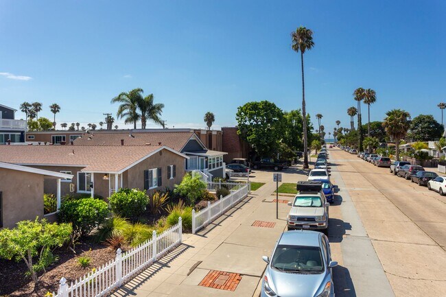 Primary Photo - *OPEN HOUSE: 8/17 10-11AM* 1 BR Cottage in...