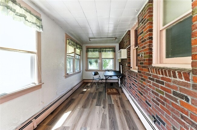 Building Photo - 841 Cleveland Dr