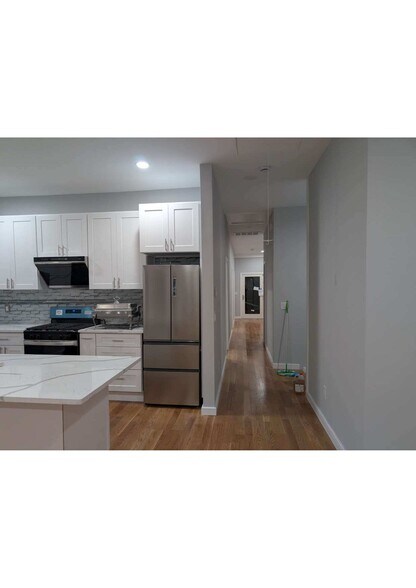 Building Photo - 7448 45th Ave