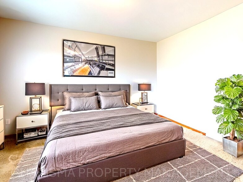 Building Photo - 304 Harvest Trl