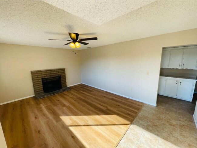 Building Photo - 678 Monterey Pl