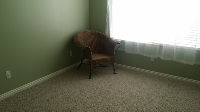 Building Photo - Coral Canyon Home