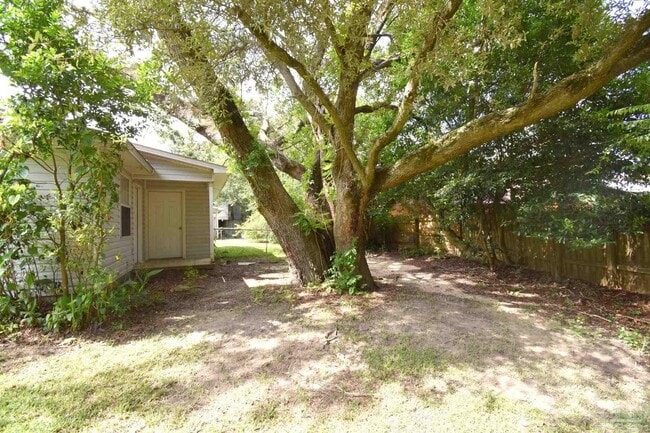 Building Photo - 7135 Pearson Rd
