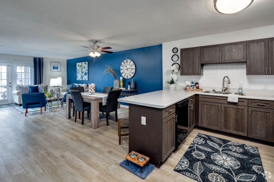 Primary Photo - Canterbury Apartments