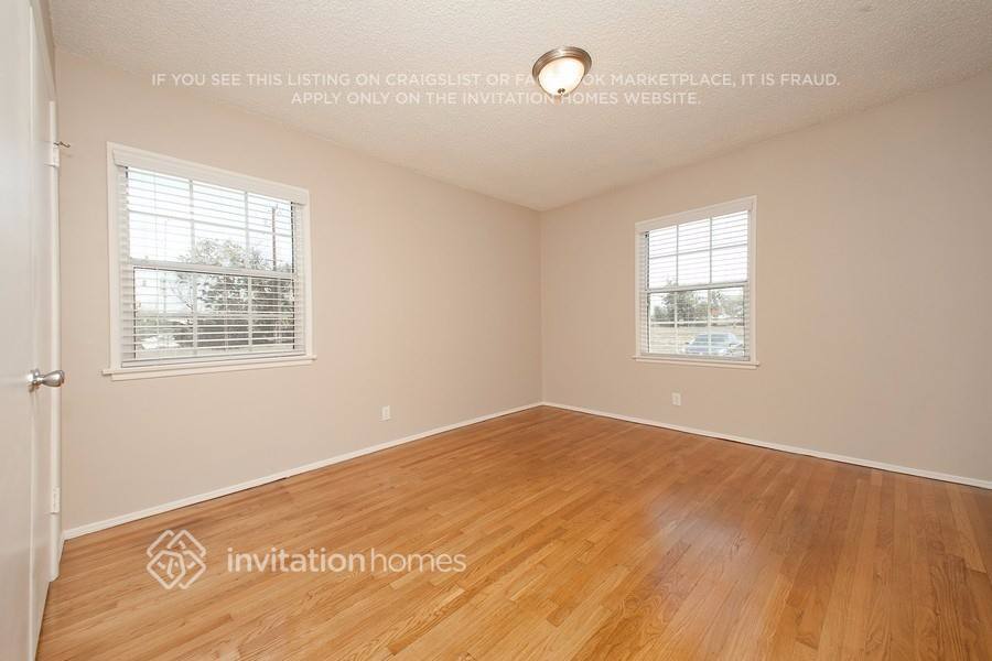 Building Photo - 12801 Zeus Ave