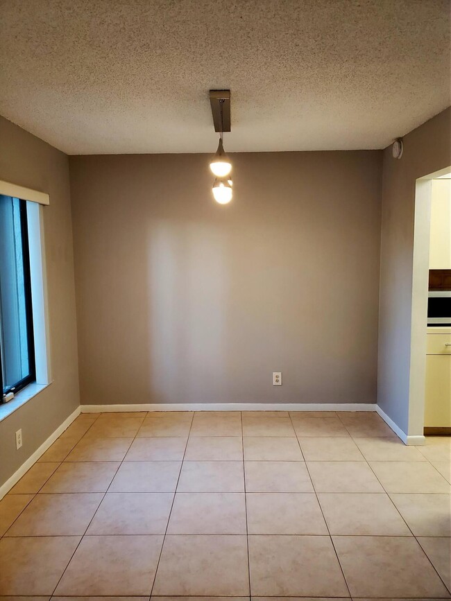 Building Photo - 2445 SW 22nd Ave