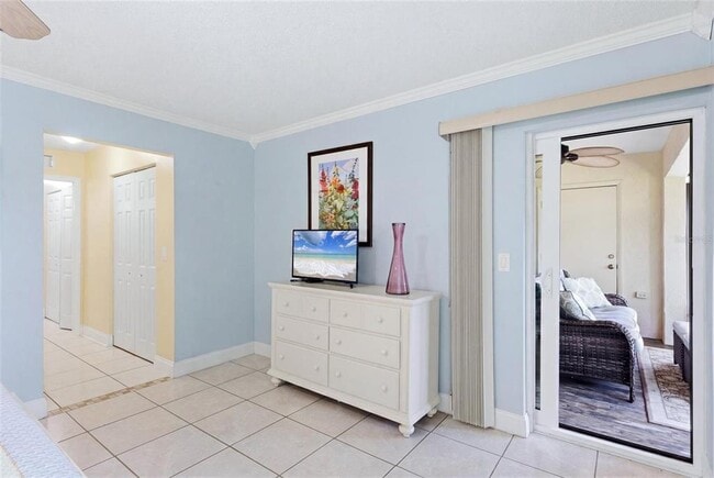 Building Photo - 3663 Longmeadow