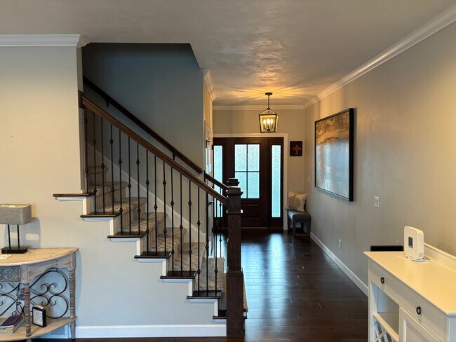 Building Photo - Craftsmen Ct Greenville