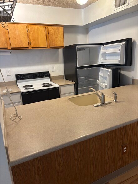 Building Photo - 1705 Heatheridge Rd