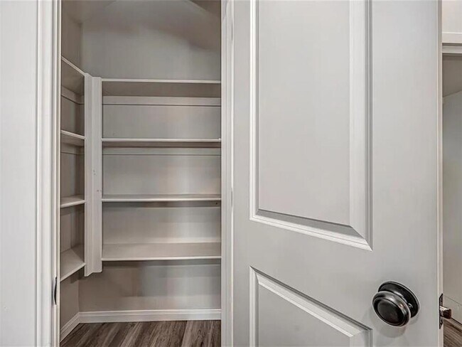 Building Photo - 1948 W Crossbow Way