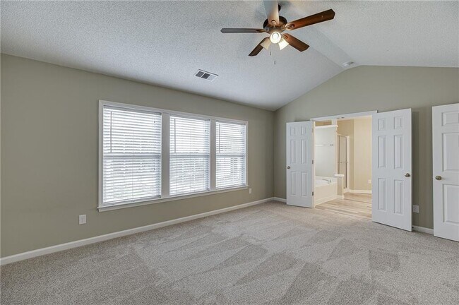 Building Photo - 305 Leatherman Ct