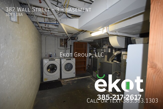 Building Photo - 382 Wall St