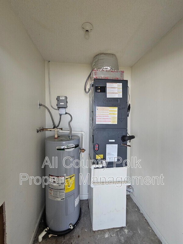 Building Photo - 455 Buck Moore Rd