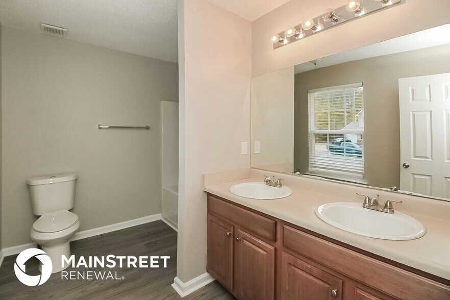 Building Photo - 7532 Congregation St