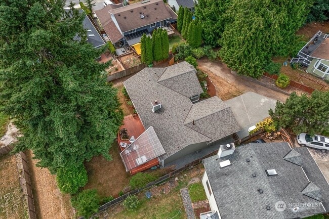 Building Photo - 18520 23rd Dr SE