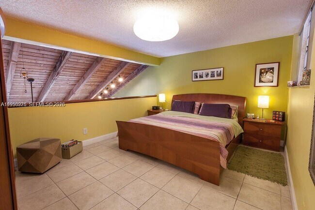 Building Photo - 13163 SW 15th Ln