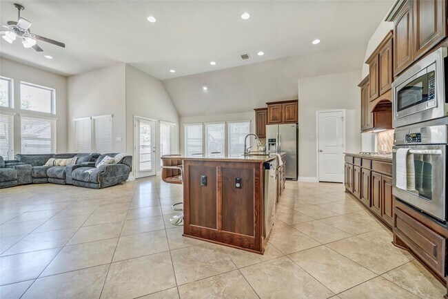 Building Photo - 17638 Cleeves Dr
