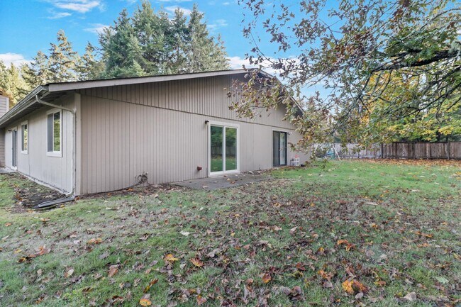 Building Photo - 9232 Mullen Rd SE