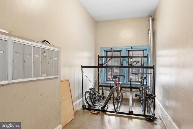 Building Photo - 1605 7th St NW