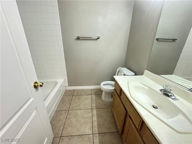 Building Photo - 4426 Cinema Ave