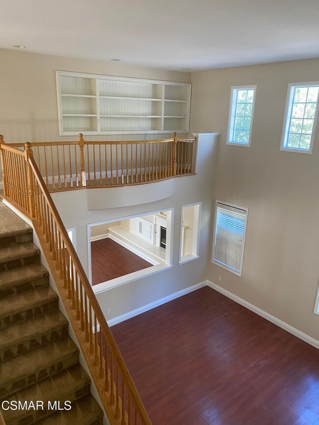 Building Photo - 2559 Parade Ave