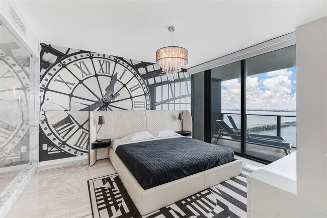 Building Photo - 3131 NE 7th Ave