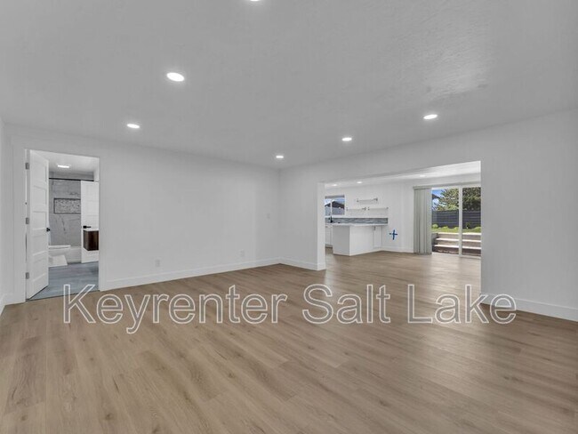 Building Photo - 7726 S 3500 E