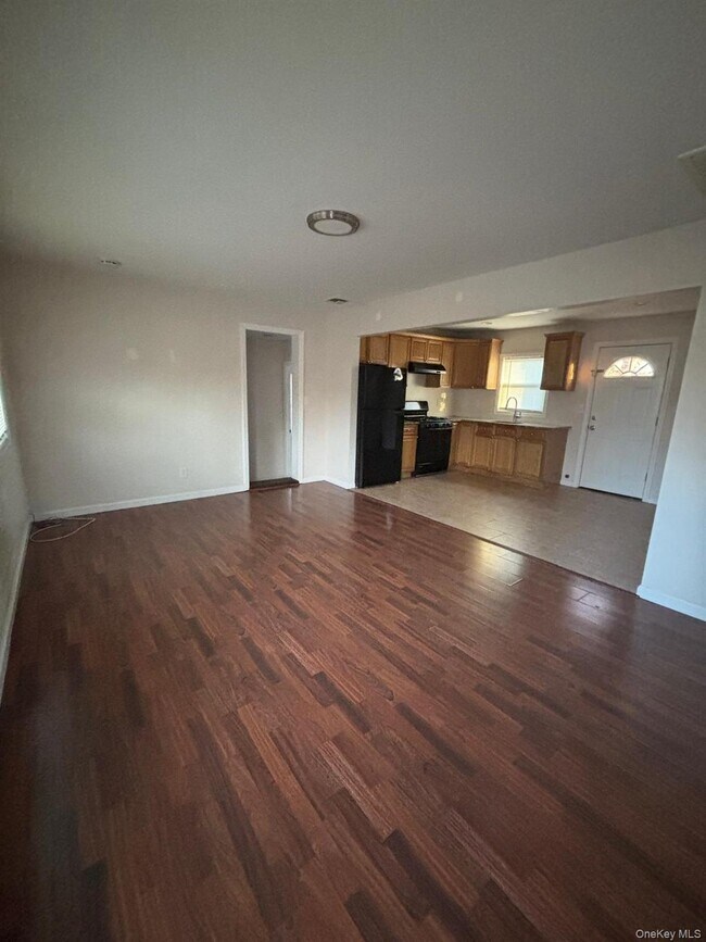 Building Photo - 202 Clark St