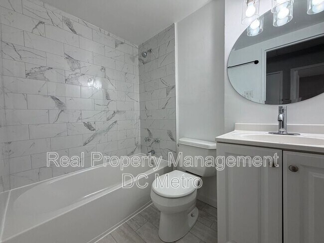 Building Photo - 400 O St SW