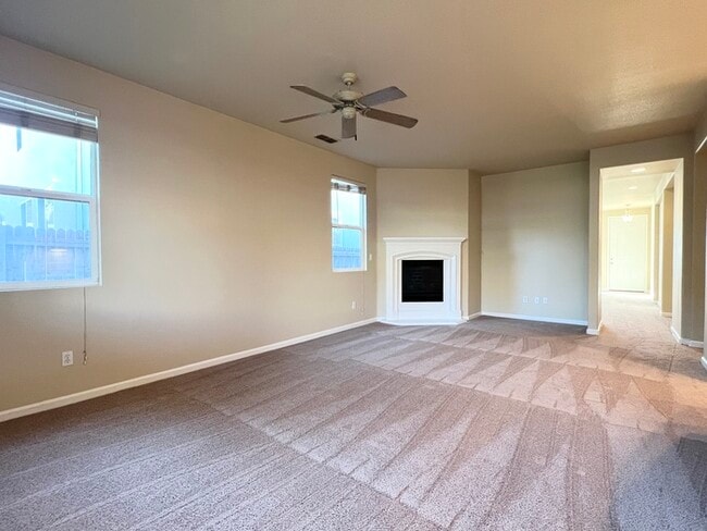 Building Photo - 1732 Hiawatha Dr