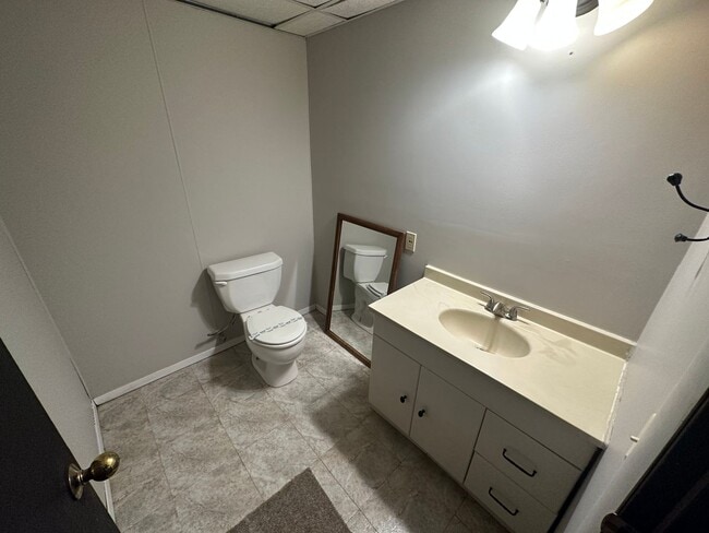 Building Photo - Incredibly Updated Large 4 Bedroom House!