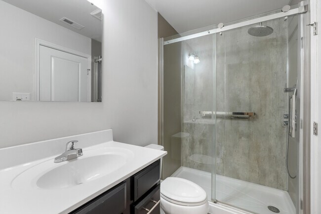 Building Photo - 130 Wye Oak Dr