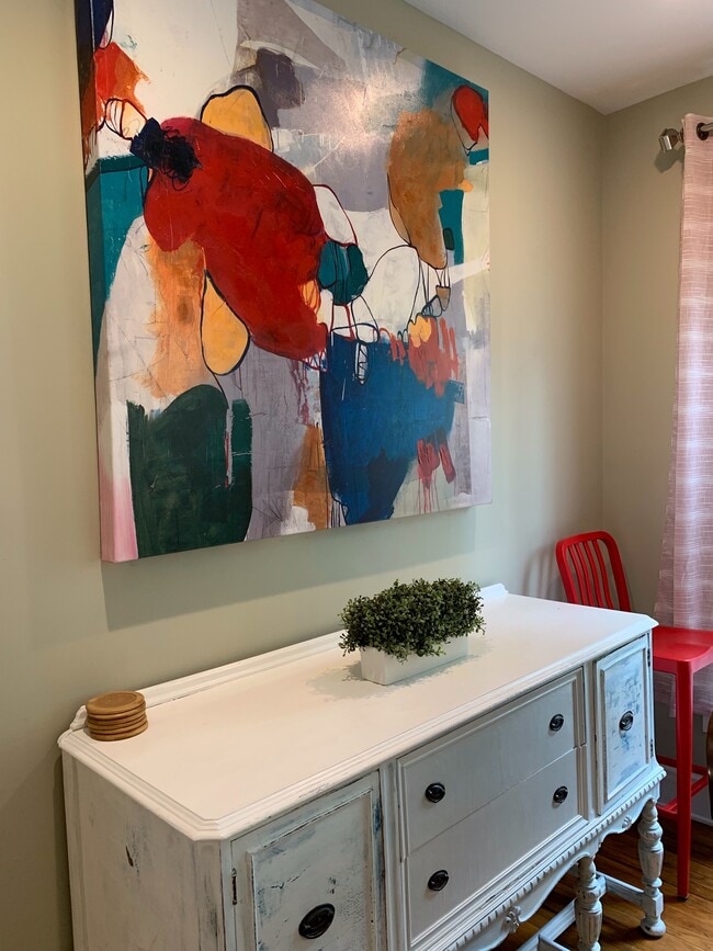 Building Photo - 299 Nelson Ave