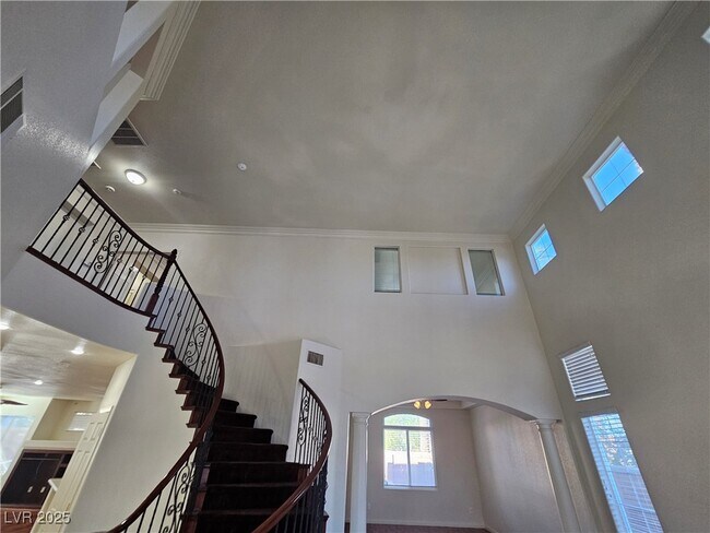 Building Photo - 10134 Reflection Brook Ave