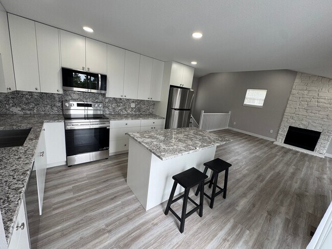 Building Photo - 8470 Everett Way