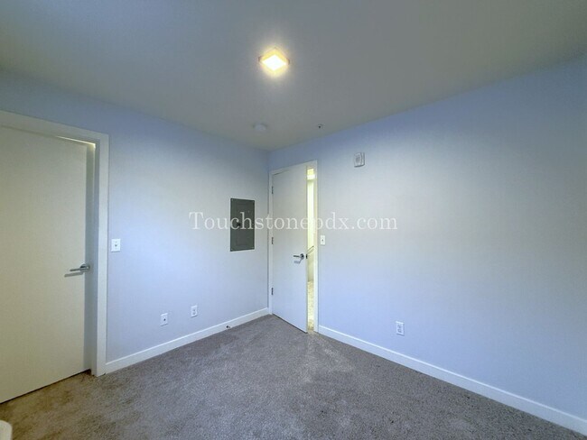 Building Photo - 2nd MONTH RENT FREE!- Contemporary 2 Bedroom, 1.5 Bathroom Apartment