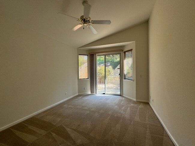 Building Photo - CLEAN AND COZY ONE STORY 3 BED, 2 BATH IN ...