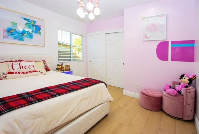 Building Photo - 430 Jefferson St