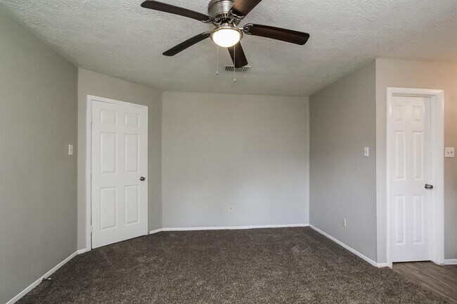 Building Photo - 4406 Tealgate Dr