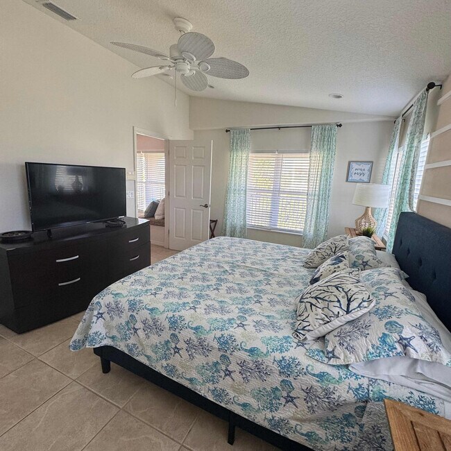 Building Photo - 24 Central Ave