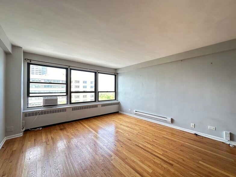 Building Photo - 4180 N Marine Dr