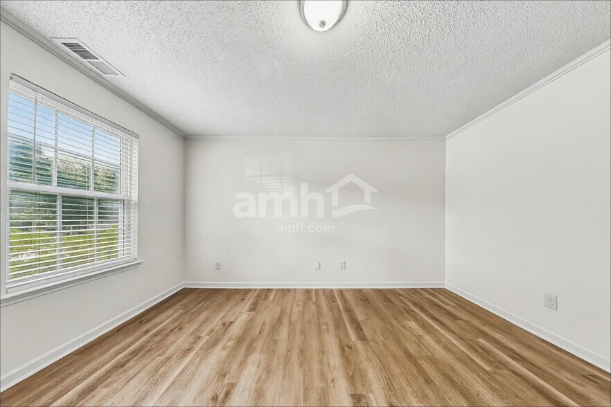 Building Photo - 1308 Crestfield Ct