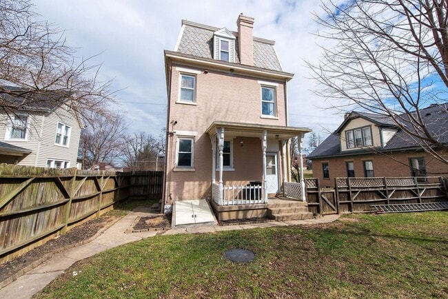 Building Photo - 1743 Compton Rd