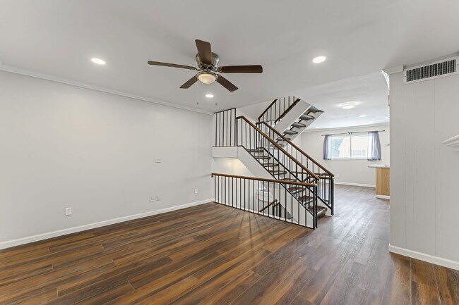Building Photo - 7309 Cardigan Cir