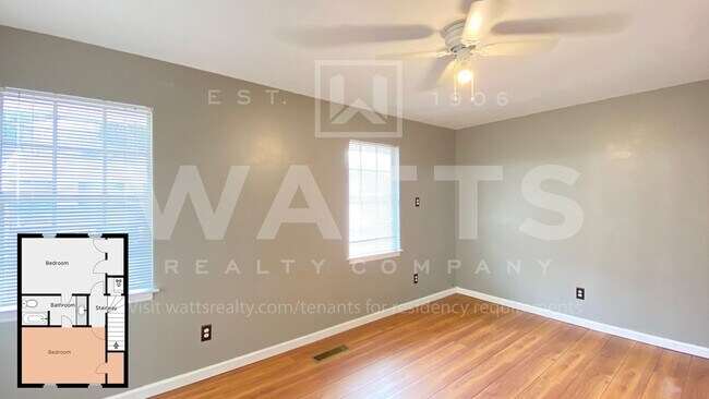 Building Photo - 2 Bedroom Southside Townhouse