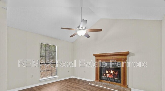 Building Photo - 69 Hickory Knoll