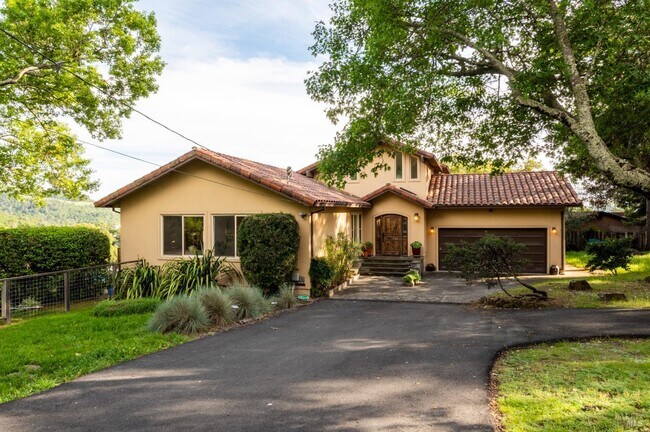 Building Photo - 452 Chestnut Ave